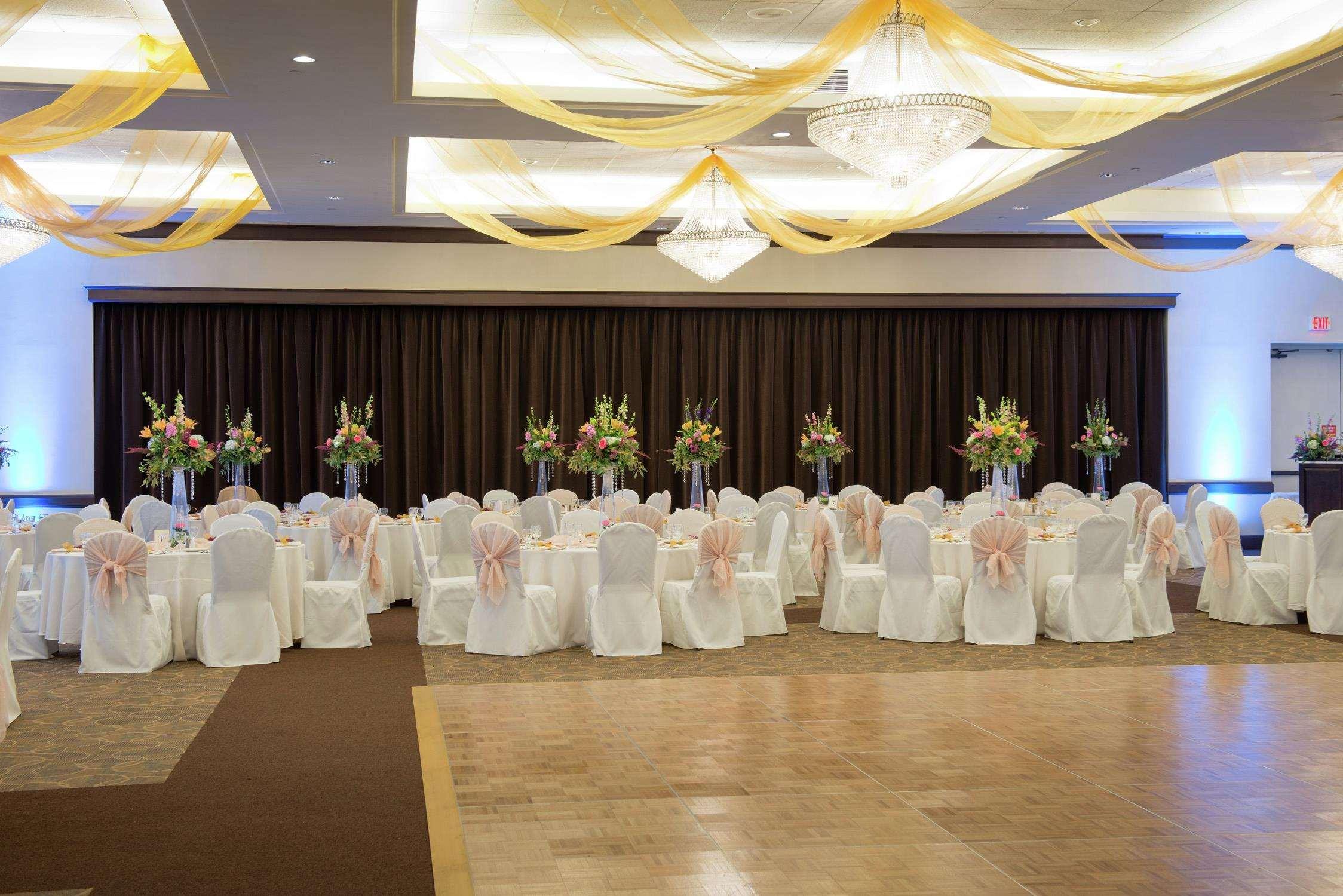 Doubletree By Hilton Binghamton Hotel Bagian luar foto