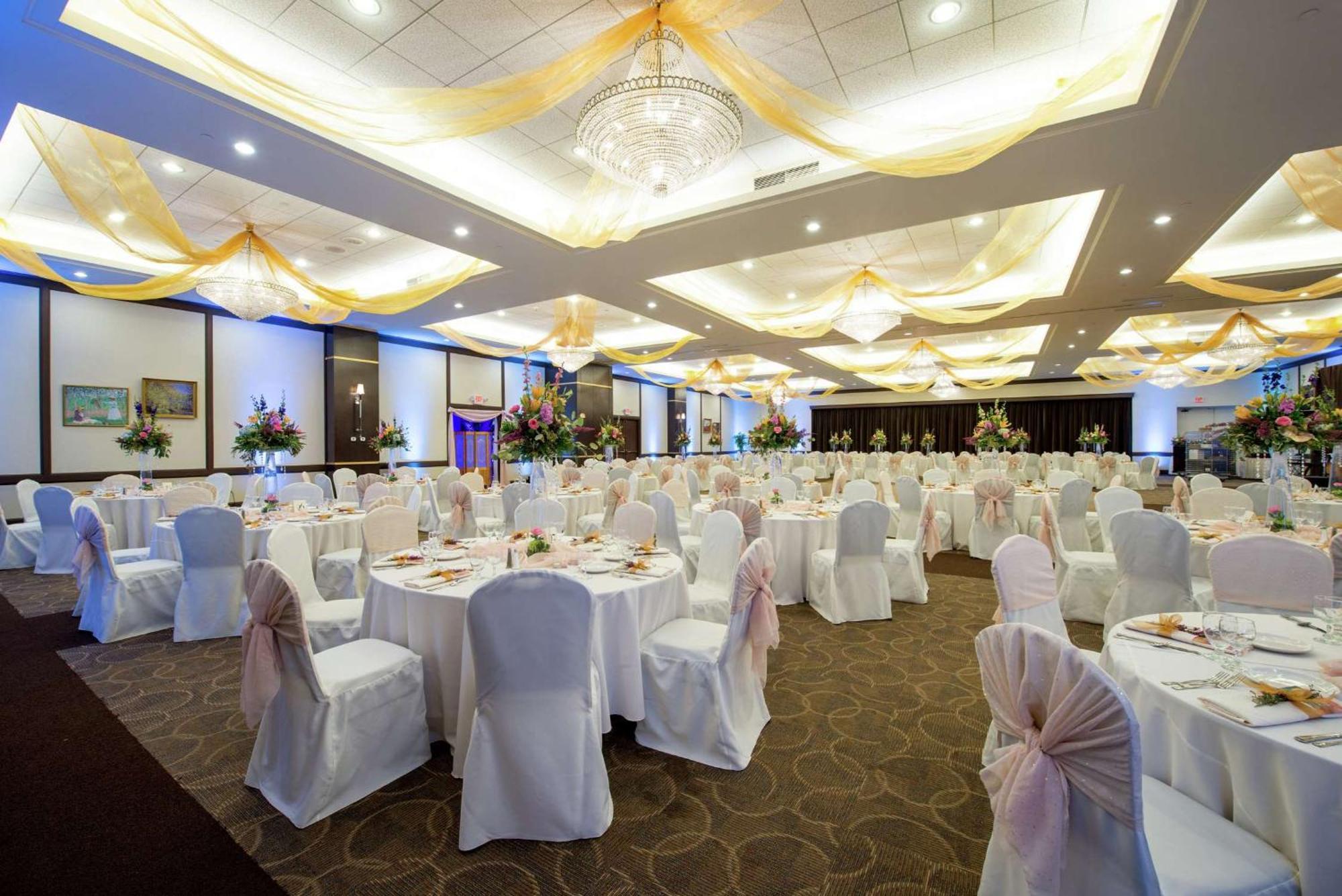 Doubletree By Hilton Binghamton Hotel Bagian luar foto