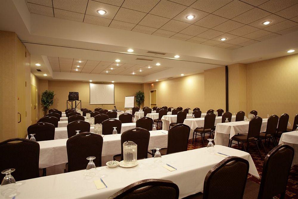 Doubletree By Hilton Binghamton Hotel Bagian luar foto